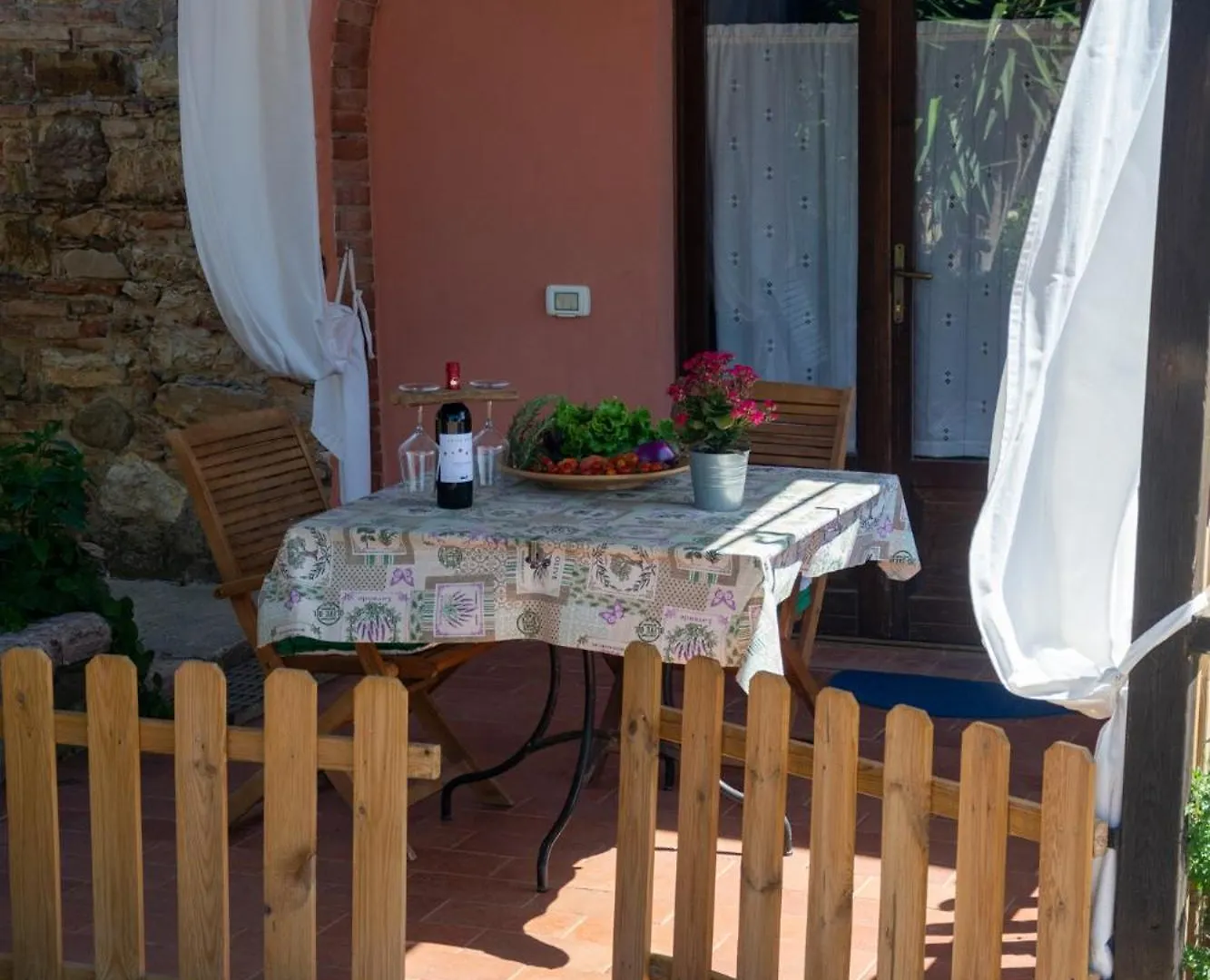 Agriturismo Colle Vento 0*, Suvereto Italy
